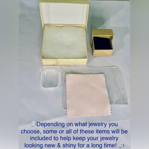 NWT Bow Ring- 14K White Gold
Plated Zinc Alloy. Great for Any Day! MSRP $27.99 - Picture 4 of 6